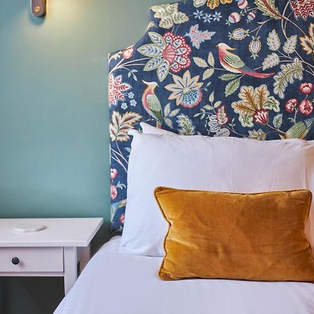 Arlington House Hotel - Self Check-In Suites Вулер Экстерьер фото