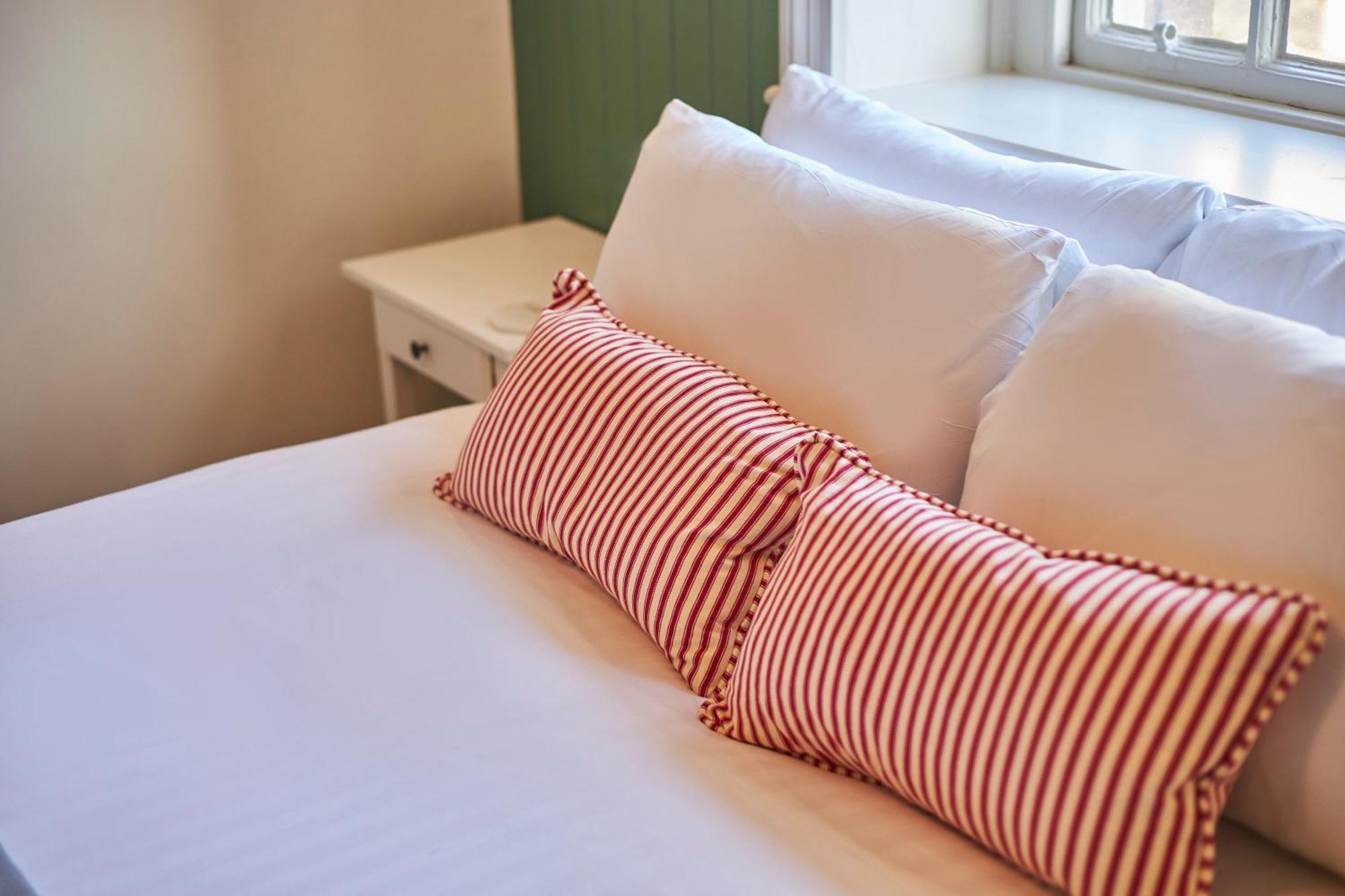 Arlington House Hotel - Self Check-In Suites Вулер Экстерьер фото